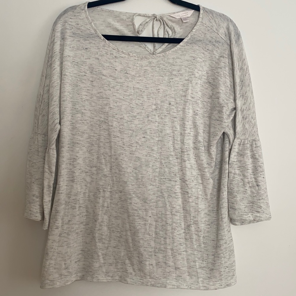 Lauren Conrad size XXL a grey heather blend soft bell sleeves key hole